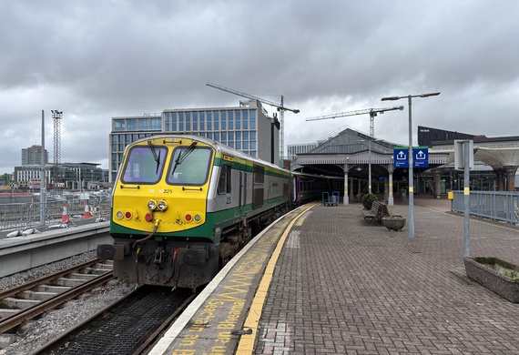 Train from Dublin arrives at Cork