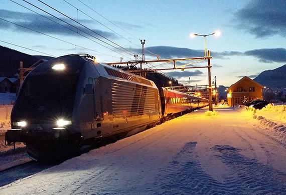 Tog 602 Bergen-Oslo på Gol st.