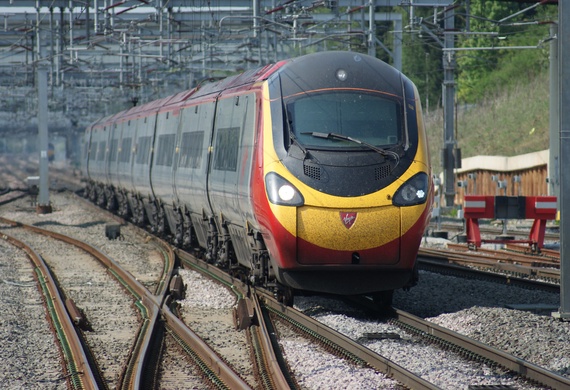 Pendolino at Milton Keynes Central